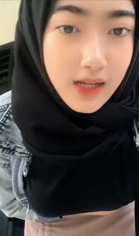 bokep hijab baru|Indonesia Viral Terbaru Hijab Porn Videos 